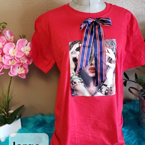 Tops - Picture 7 of 16